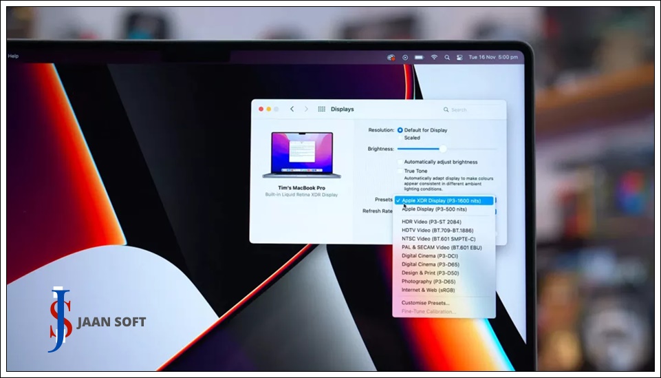 apple macbook pros liquid retina xdr display review 3